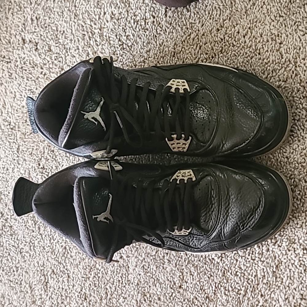 Air Jordan Retro 4 "Oreo"